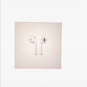 Apple AirPods with Charging Case